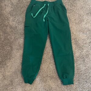 Figs Women's Green Jogger Scrub Pants